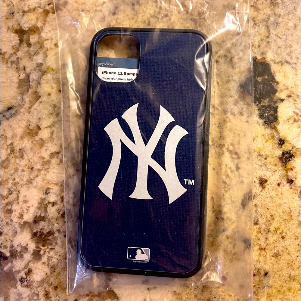 NY Yankees IPhone 11 case Brand New